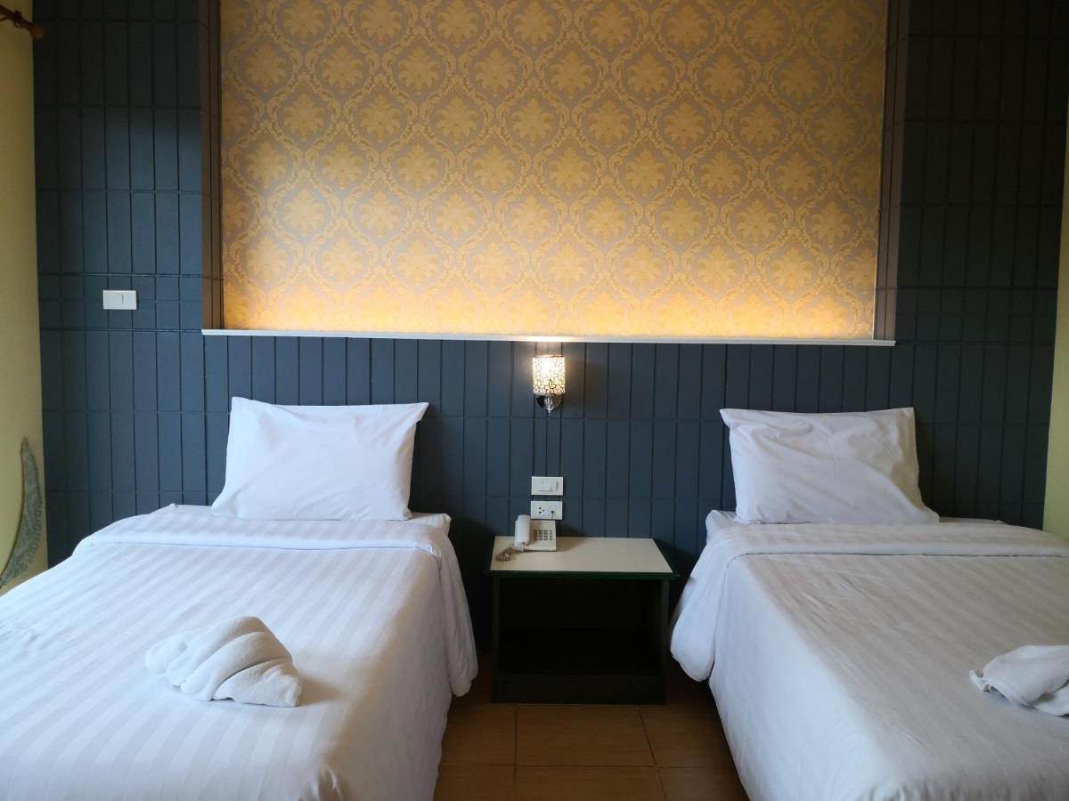 Baan Suksiri Hotel Hua Hin Luaran gambar