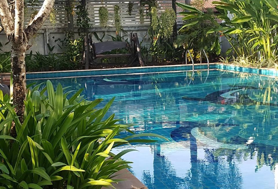 Baan Suksiri Hotel Hua Hin Luaran gambar