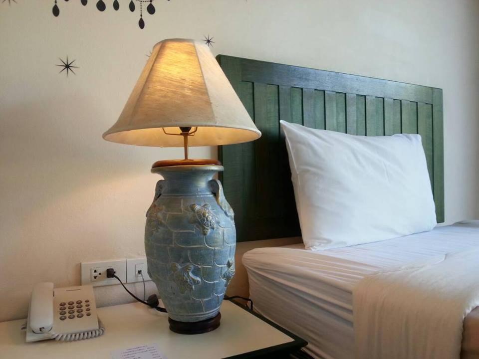 Baan Suksiri Hotel Hua Hin Luaran gambar